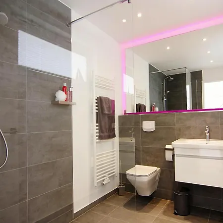 Am Yachthafen In بيت للعطل *