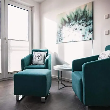 Am Yachthafen In بيناموندا