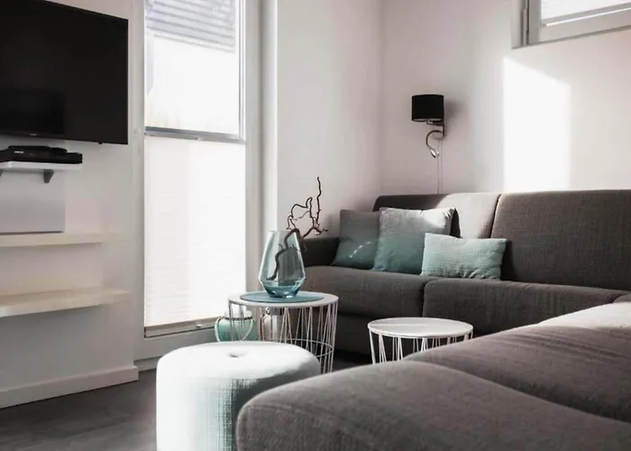 Vakantiehuis Am Yachthafen In *